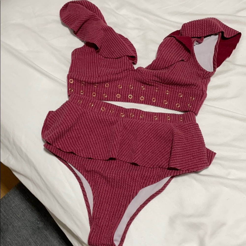 Thick top+bottom swimsuit. Vintage red color